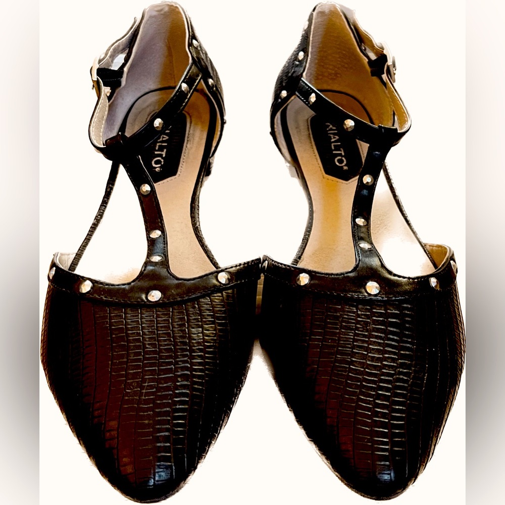 Black studded pointed toe sandals with ankle straps | Size 9 | Rialto